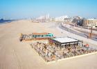 Luchtfoto trouwen strand scheveningen